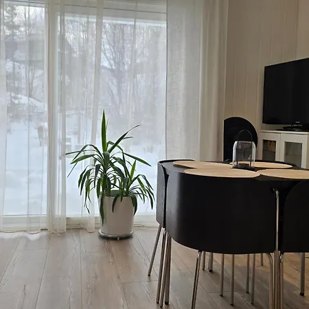 Cozy & Stylish Half-house In The Heart Of Apartmán