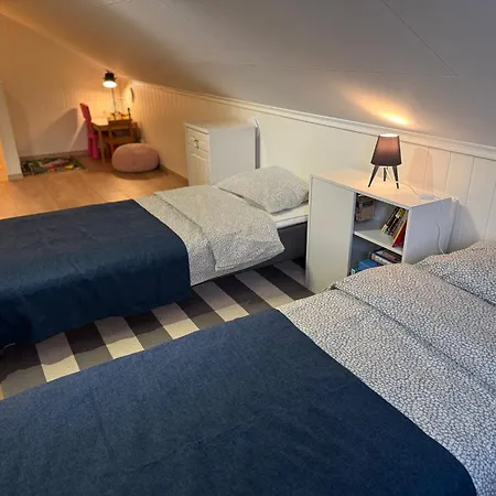 Cozy & Stylish Half-house In The Heart Of *
